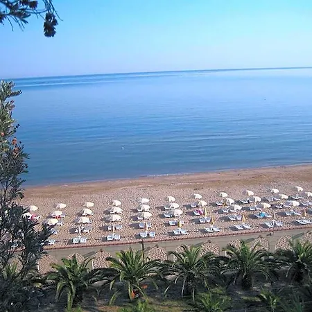 Villaggio Ripa فندق رودي غارغانيكو